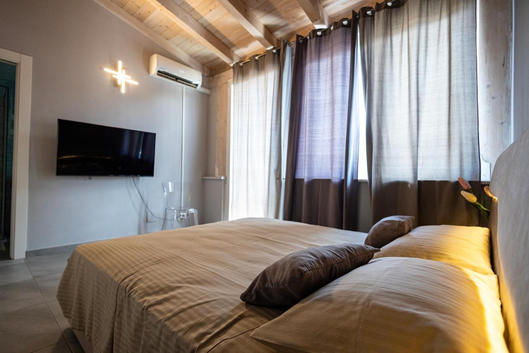La Piazzetta A Mare Holiday House Sferracavallo Eksteriør bilde